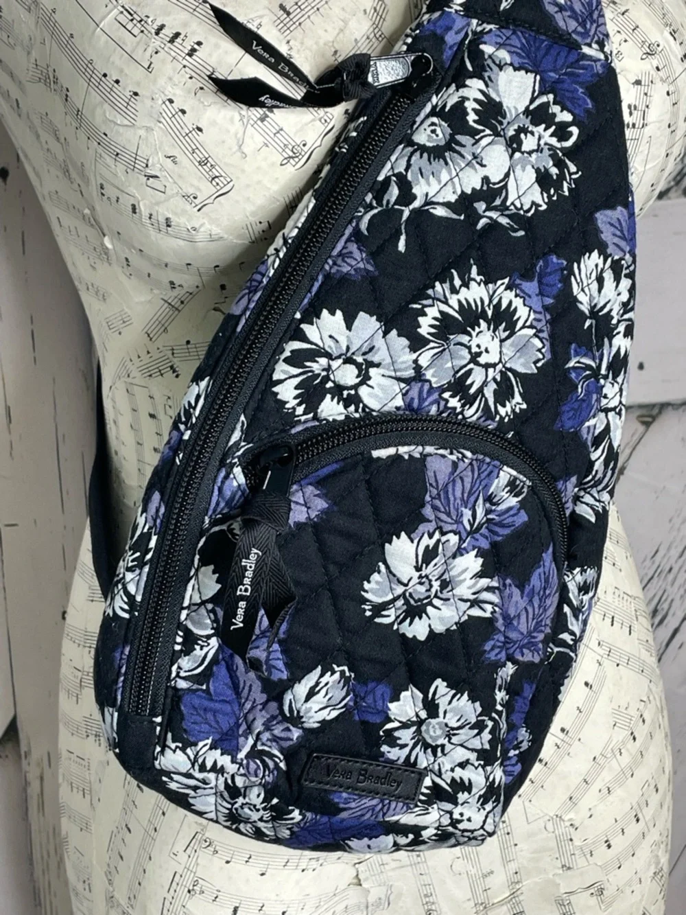 Vera Bradley Essential Compact Sling in Frosted Floral